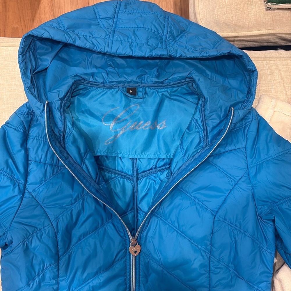 Guess puffer